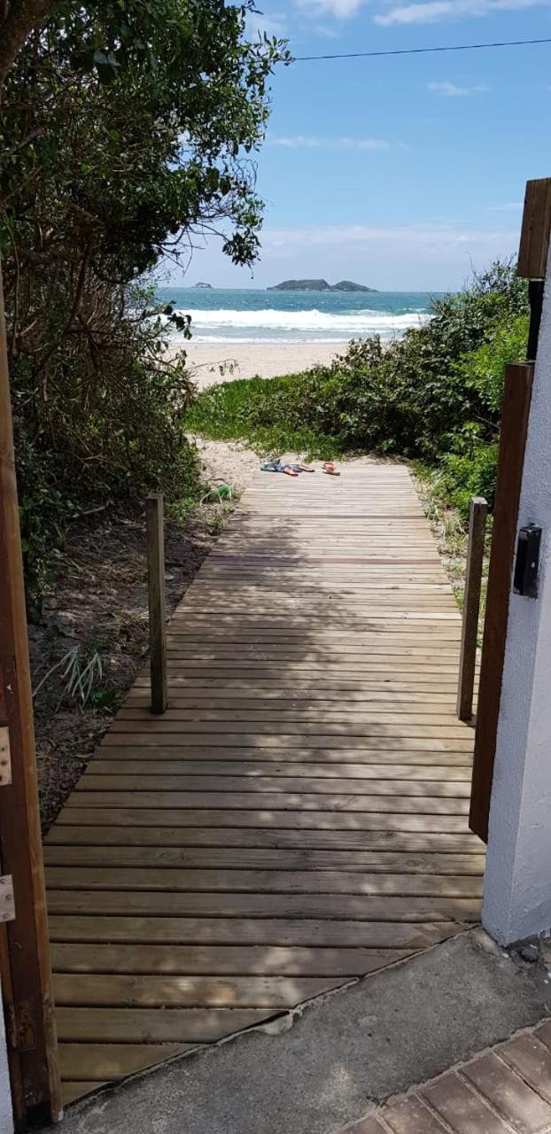 Apartamento Ilha Dos Patos Ingleses Na Beira Do Mar フロリアノポリス エクステリア 写真